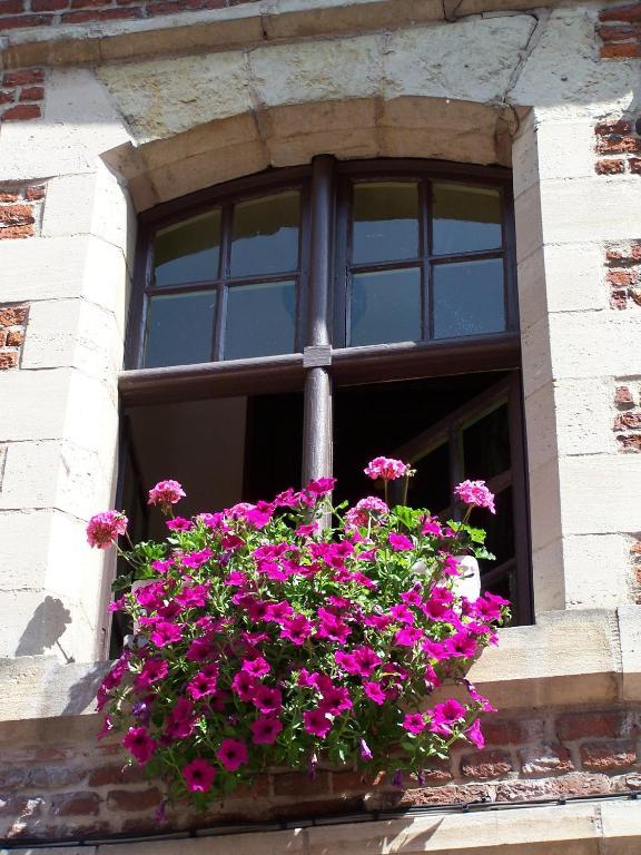 Auberge Du Bon Fermier Valenciennes Ngoại thất bức ảnh
